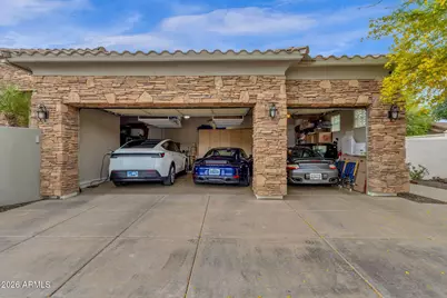 8952 E Wethersfield Road, Scottsdale, AZ 85260 - Photo 36