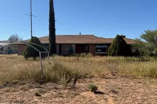 1947 E Key Ln, Willcox, AZ 85643 - Photo 2