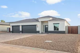 10731 W Cove Dr, Arizona City, AZ 85123 - Photo 4