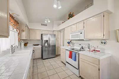 13940 W Paiute Trail, Surprise, AZ 85374 - Photo 16