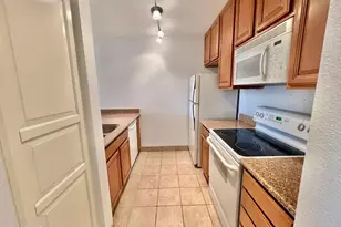 7625 E Camelback Rd, Scottsdale, AZ 85251 - Photo 12