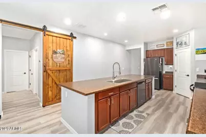 21747 N Bradford Drive, Maricopa, AZ 85138 - Photo 4