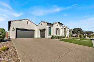 7126 S Portland Ave, Gilbert, AZ 85298 - Photo 2