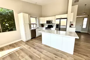 17913 N Fiesta Dr, Surprise, AZ 85374 - Photo 6