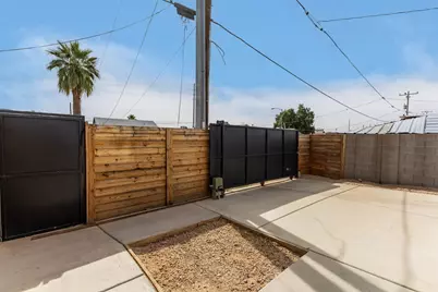 1933 E Monroe Street #1, Phoenix, AZ 85034 - Photo 12