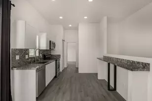 1933 E Monroe St, Phoenix, AZ 85034 - Photo 4