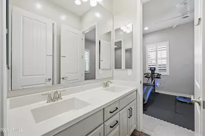 862 E Hampton Lane, Gilbert, AZ 85295 - Photo 18