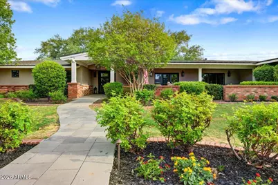 150 E Wagon Wheel Drive, Phoenix, AZ 85020 - Photo 1