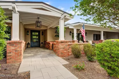 150 E Wagon Wheel Drive, Phoenix, AZ 85020 - Photo 2