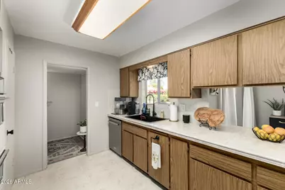 9933 W Mountain View Road, Sun City, AZ 85351 - Photo 12