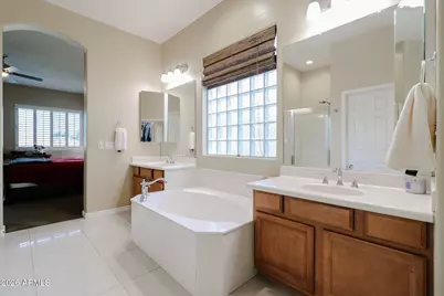 9409 S 43rd Drive, Laveen, AZ 85339 - Photo 34