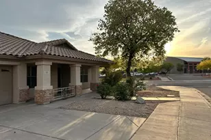 3251 W Vista Bonita Dr, Phoenix, AZ 85027 - Photo 4