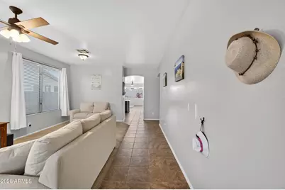 17558 W Lavender Lane, Goodyear, AZ 85338 - Photo 8