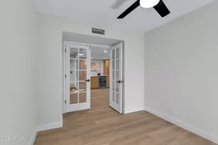 1010 E Lois Ln, Phoenix, AZ 85020 - Photo 14