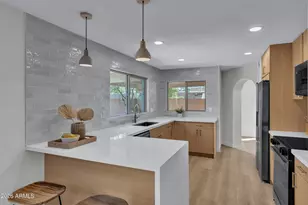 1010 E Lois Ln, Phoenix, AZ 85020 - Photo 8