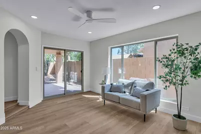 1010 E Lois Lane, Phoenix, AZ 85020 - Photo 12