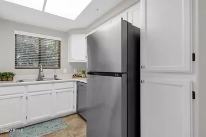 750 E Northern Avenue #2022, Phoenix, AZ 85020 - Photo 6