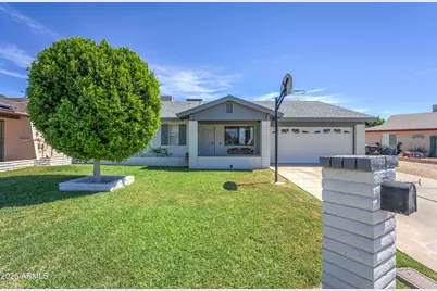 18225 N 29th Drive, Phoenix, AZ 85053 - Photo 2