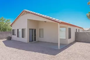 323 N Ocean Dr, Gilbert, AZ 85233 - Photo 16