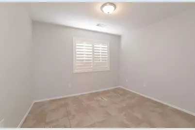 323 N Ocean Drive, Gilbert, AZ 85233 - Photo 14