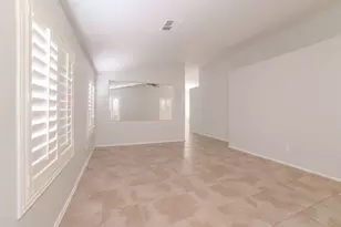 323 N Ocean Dr, Gilbert, AZ 85233 - Photo 2