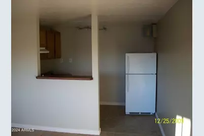 1038 E El Caminito Drive #Apt 3, Phoenix, AZ 85020 - Photo 10