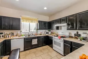 17356 N Rosa Dr, Maricopa, AZ 85138 - Photo 8