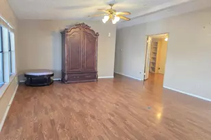 2233 E Behrend Dr, Phoenix, AZ 85024 - Photo 16