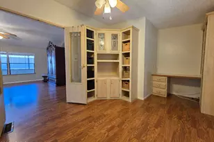 2233 E Behrend Dr, Phoenix, AZ 85024 - Photo 20