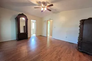2233 E Behrend Dr, Phoenix, AZ 85024 - Photo 28