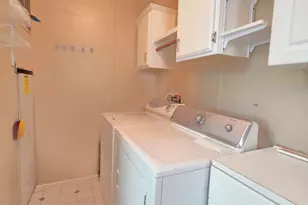 2233 E Behrend Dr, Phoenix, AZ 85024 - Photo 10