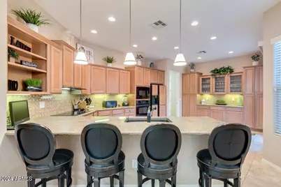 28573 N 128th Drive, Peoria, AZ 85383 - Photo 8