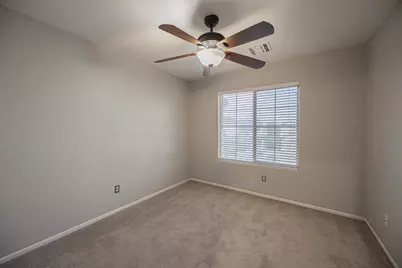 873 W Tremaine Avenue, Gilbert, AZ 85233 - Photo 32