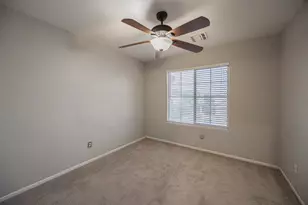 873 W Tremaine Ave, Gilbert, AZ 85233 - Photo 32