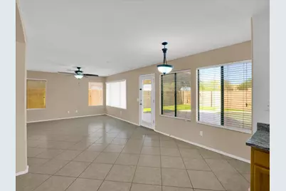 13620 N 82nd Lane, Peoria, AZ 85381 - Photo 18