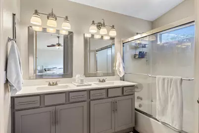 10340 E Caribbean Lane, Scottsdale, AZ 85255 - Photo 18