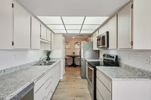 19874 N Star Ridge Dr, Sun City West, AZ 85375 - Photo 18