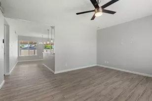 15237 North 21st St, Phoenix, AZ 85022 - Photo 6