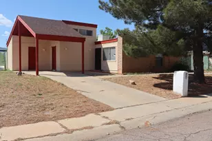 20 E Berridge Dr, Sierra Vista, AZ 85635 - Photo 2