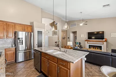8456 W Quail Track Drive, Peoria, AZ 85383 - Photo 18