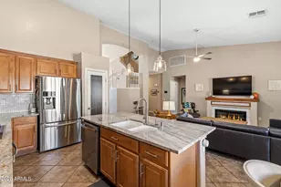 8456 W Quail Track Dr, Peoria, AZ 85383 - Photo 18