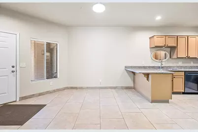 8800 N 107th Avenue #40, Peoria, AZ 85345 - Photo 6