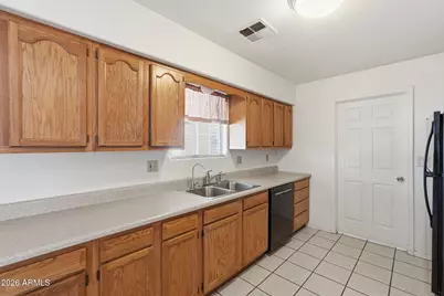 14422 S Amado Boulevard, Arizona City, AZ 85123 - Photo 6