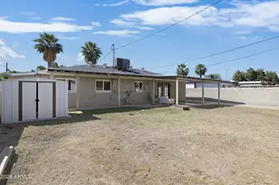 418 E Orchid Ln, Phoenix, AZ 85020 - Photo 26