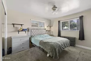 418 E Orchid Ln, Phoenix, AZ 85020 - Photo 14