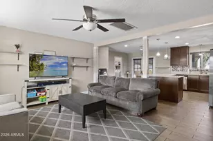 418 E Orchid Ln, Phoenix, AZ 85020 - Photo 1