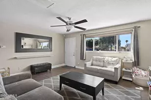 418 E Orchid Ln, Phoenix, AZ 85020 - Photo 8