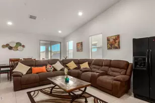 12356 W Orangewood Ave, Glendale, AZ 85307 - Photo 4