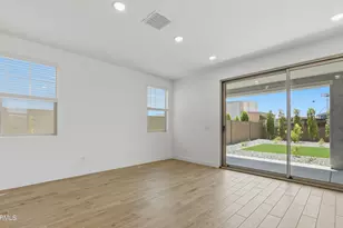 8166 N 80th Ln, Peoria, AZ 85345 - Photo 8