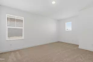 8166 N 80th Ln, Peoria, AZ 85345 - Photo 14